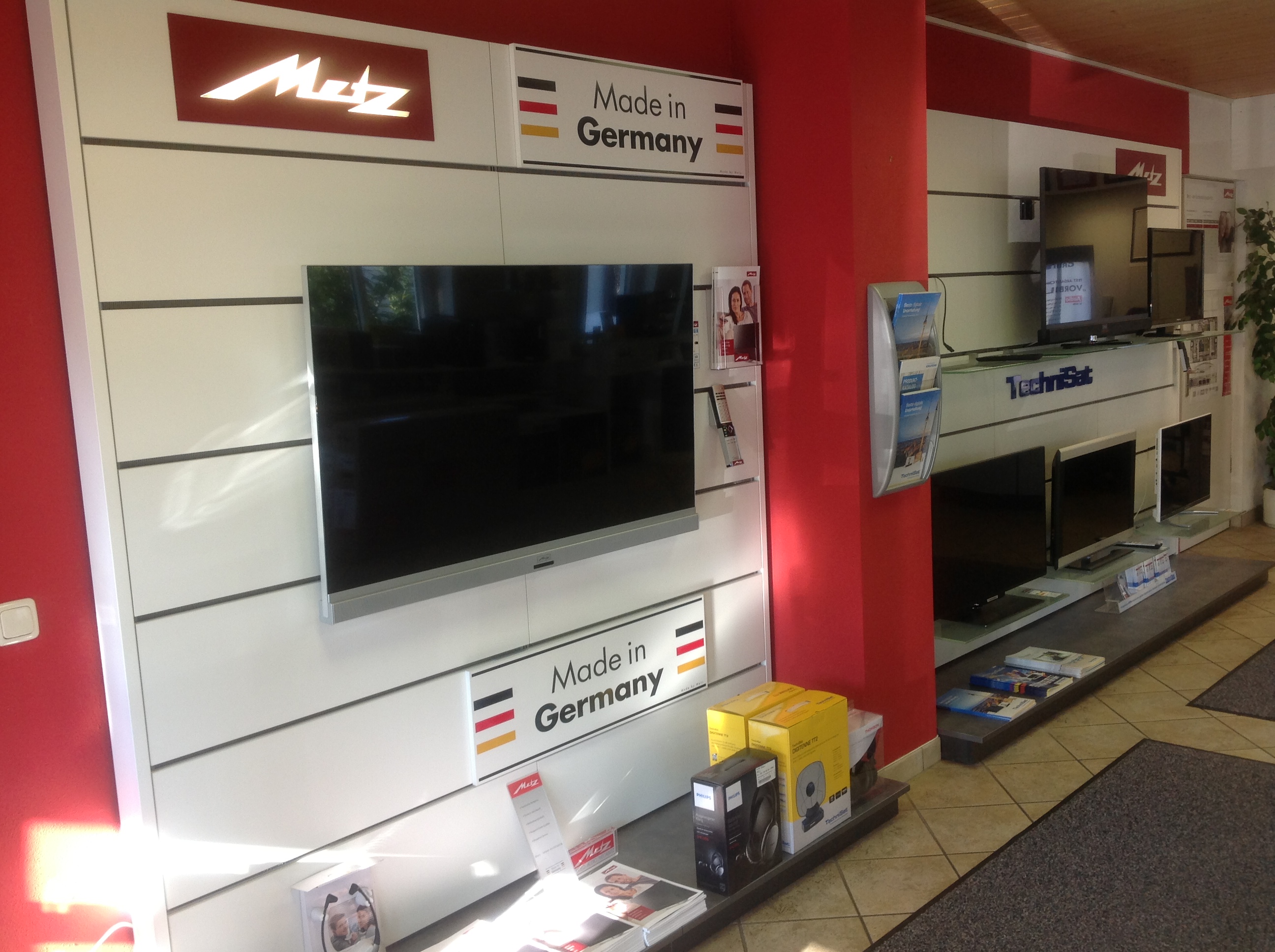 Auswahl von Metz und Technisat